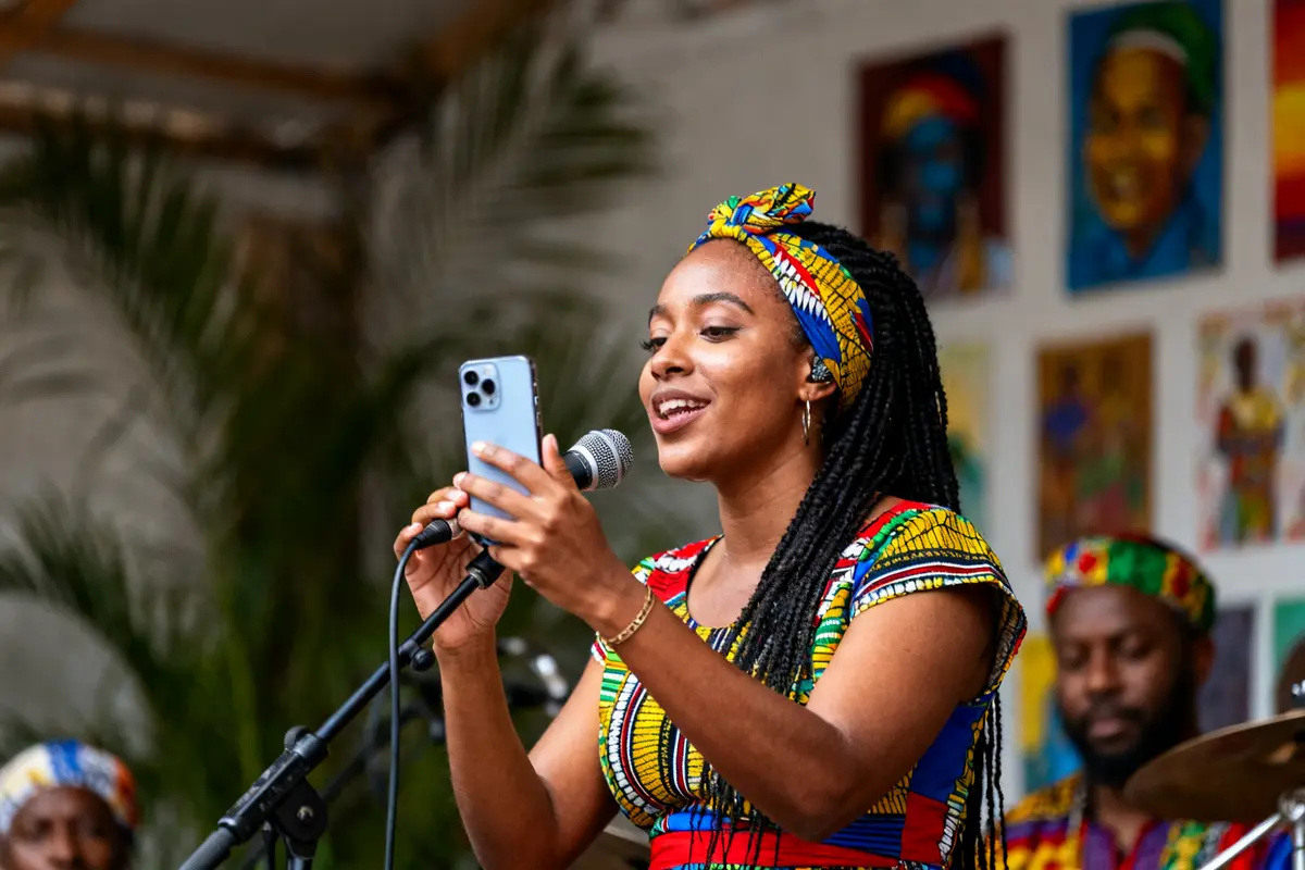 Kania Allard : chanteuse pop &amp; jazz, albums et concerts