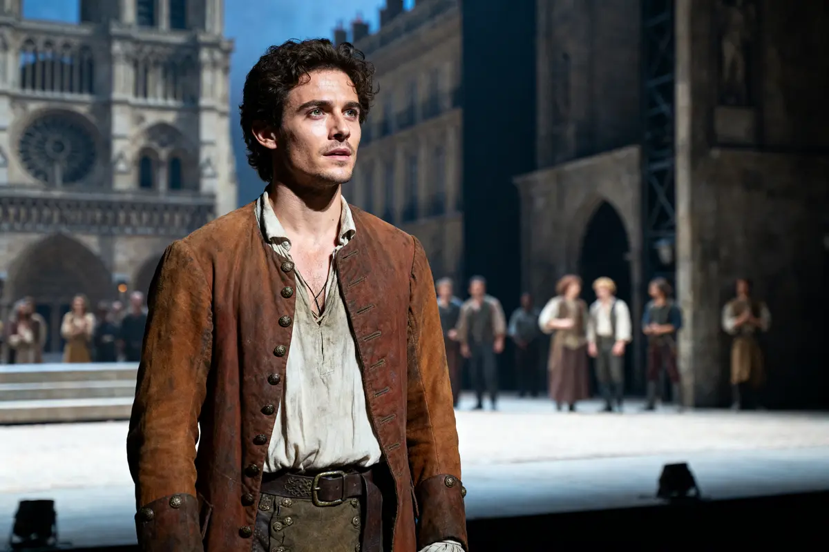 Comédie musicale Notre-Dame de Paris : Billets, casting &amp; retour