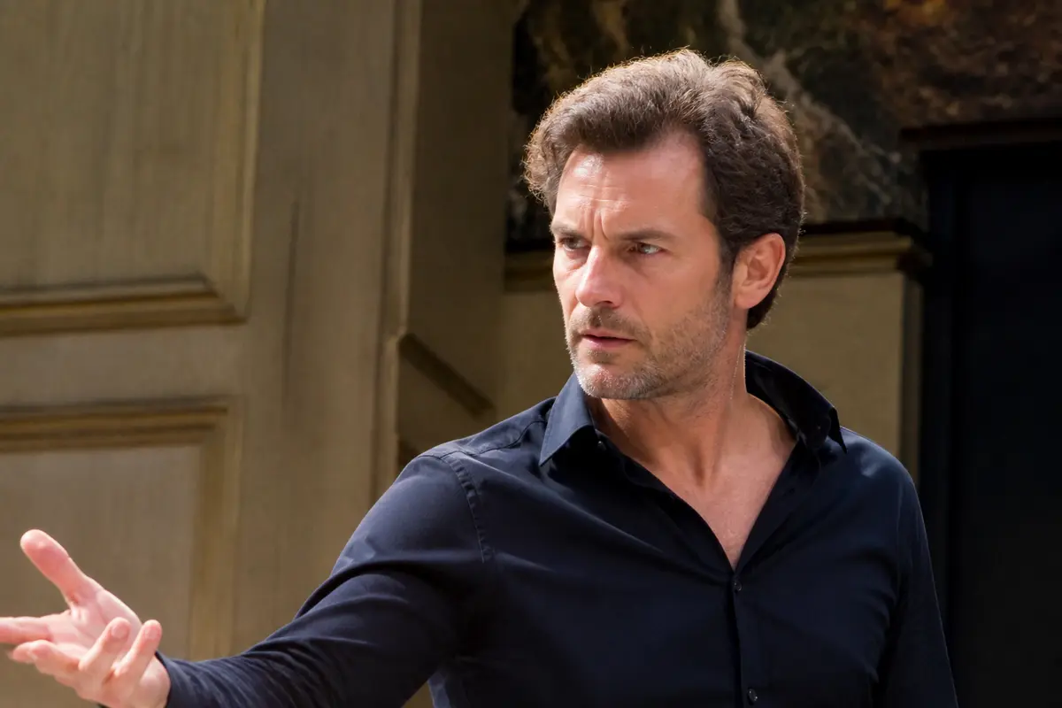 François Vincentelli : Parcours, Spectacles Et Audace Artistique